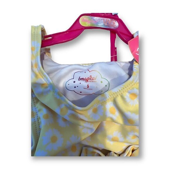 Bmagical by Btween Girls Floral Ruffle Two Piece Bikini With Sunhat Size 5 NWT - Picture 3 of 5